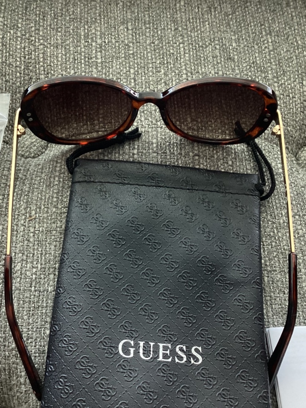 GUESS 55mm Oval Sunglasses - Picture 5 of 8